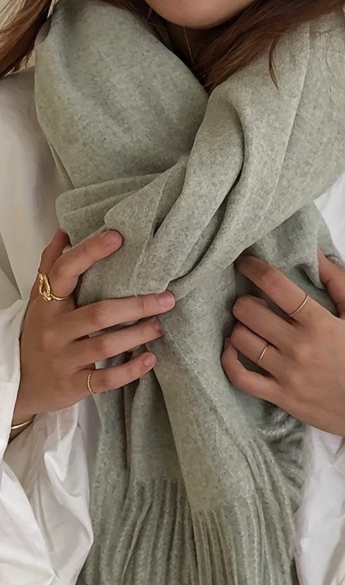 Vivienne | Cosy Winter Neck Scarf