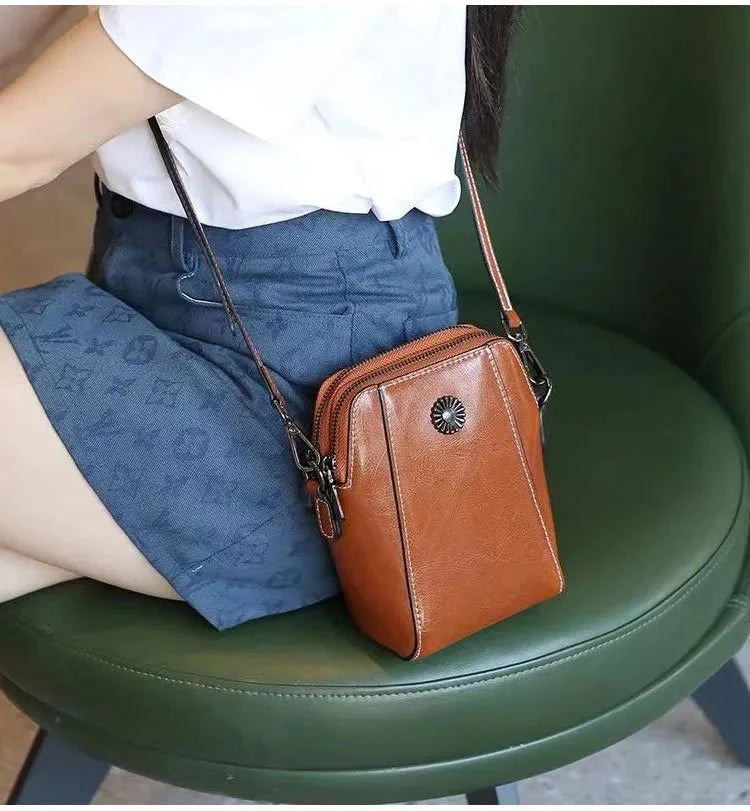 CHRIS | COMPACT MINI HANDBAG