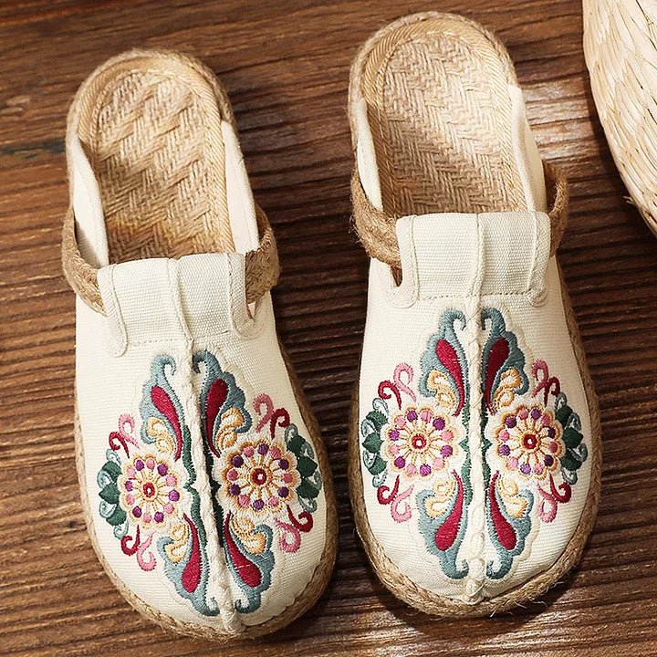 GALE | HANDCRAFTED FLORAL DESIGN SANDALS