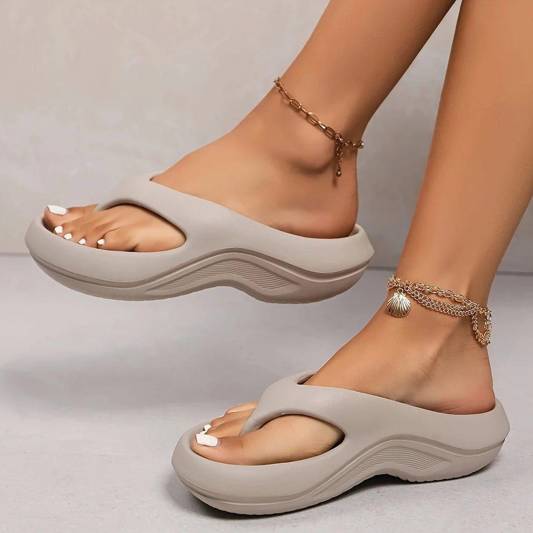 GISELLE | MODERN LIGHTWEIGHT SLIPPERS